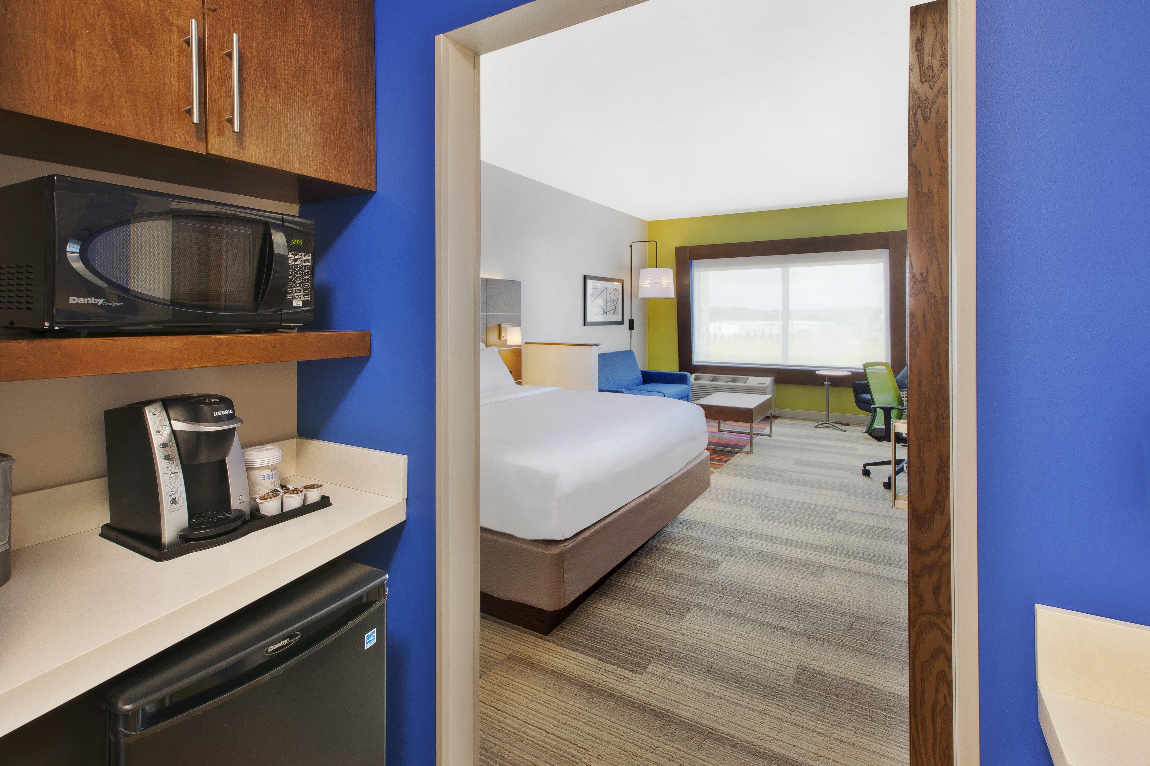 Holiday Inn Express And Suites South Hill By Ihg Екстериор снимка
