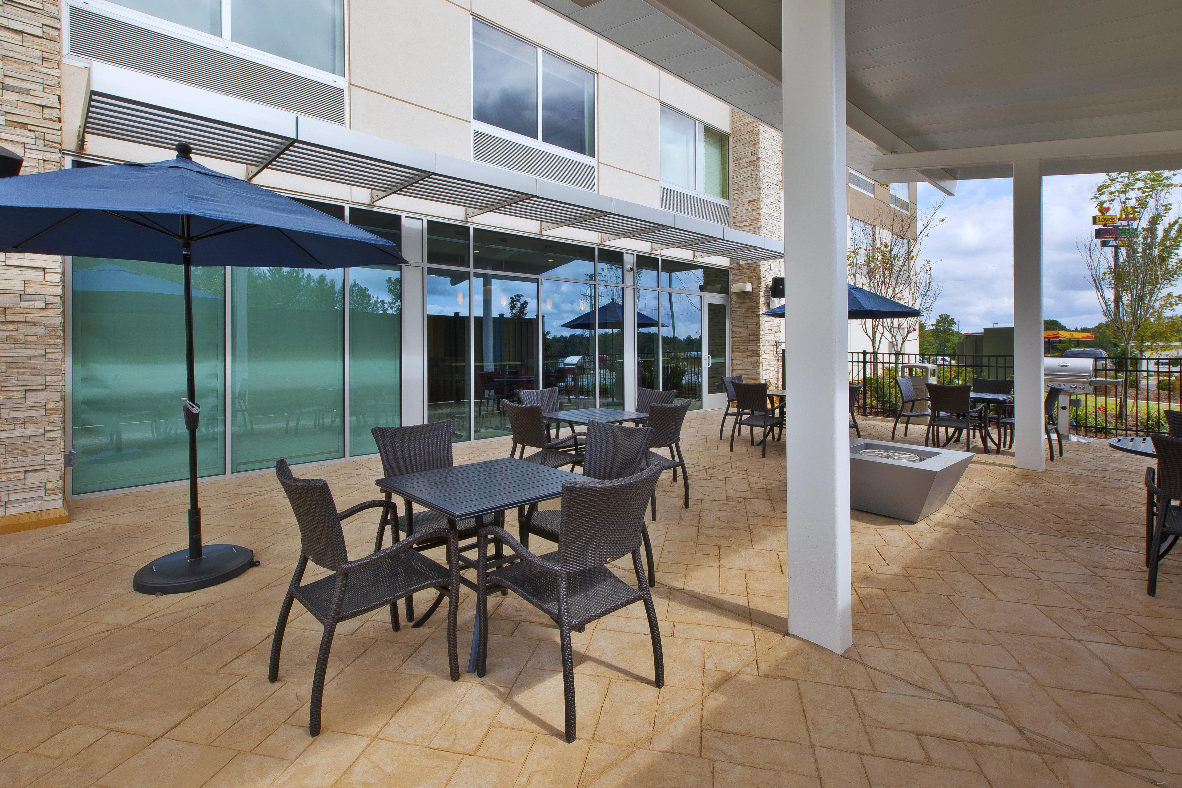 Holiday Inn Express And Suites South Hill By Ihg Екстериор снимка