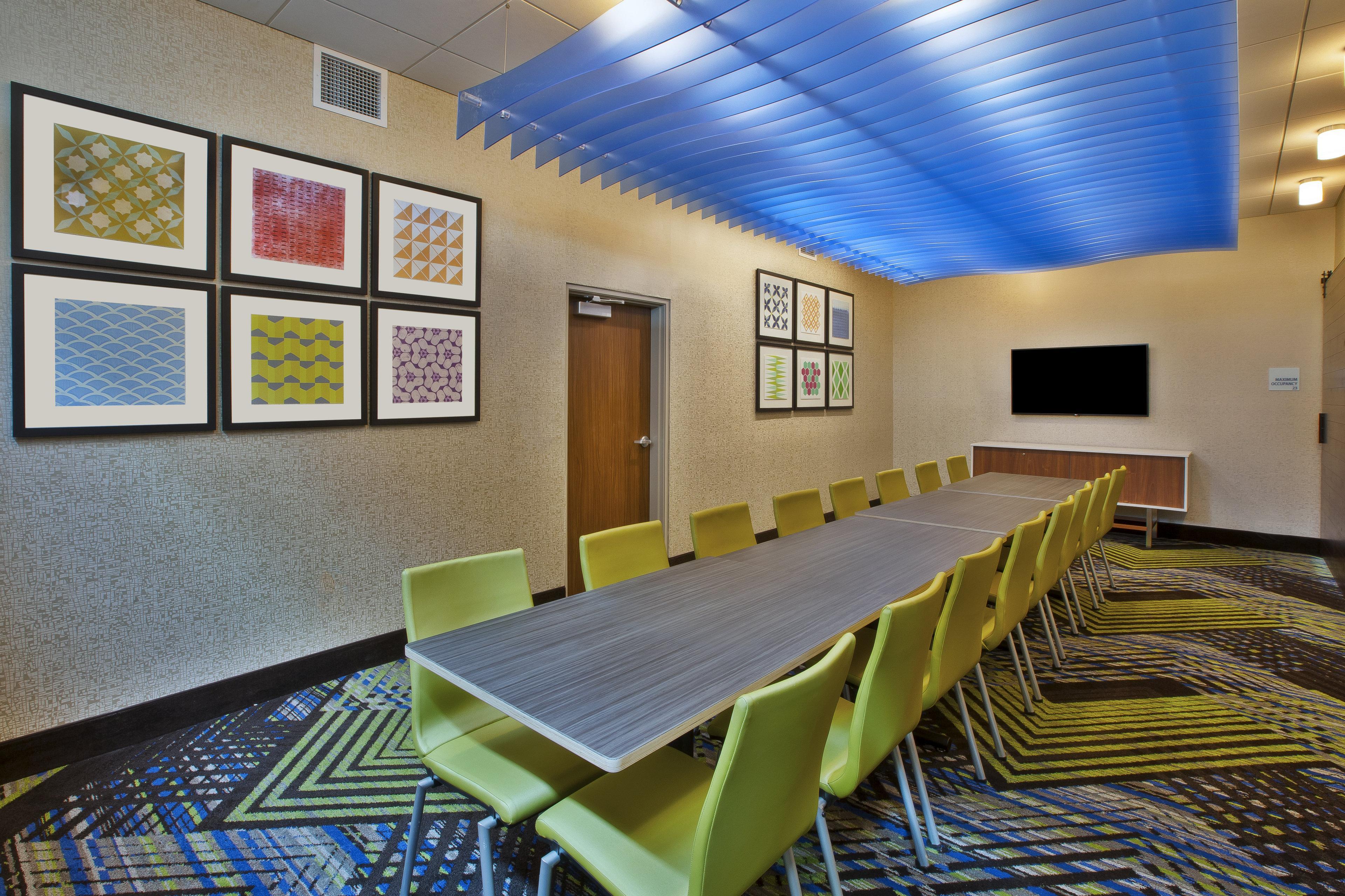 Holiday Inn Express And Suites South Hill By Ihg Екстериор снимка